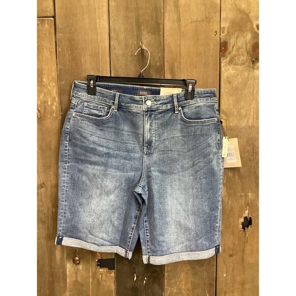 NYDJ Pants - Nydj Briella Roll Cuff 11' Short size 16